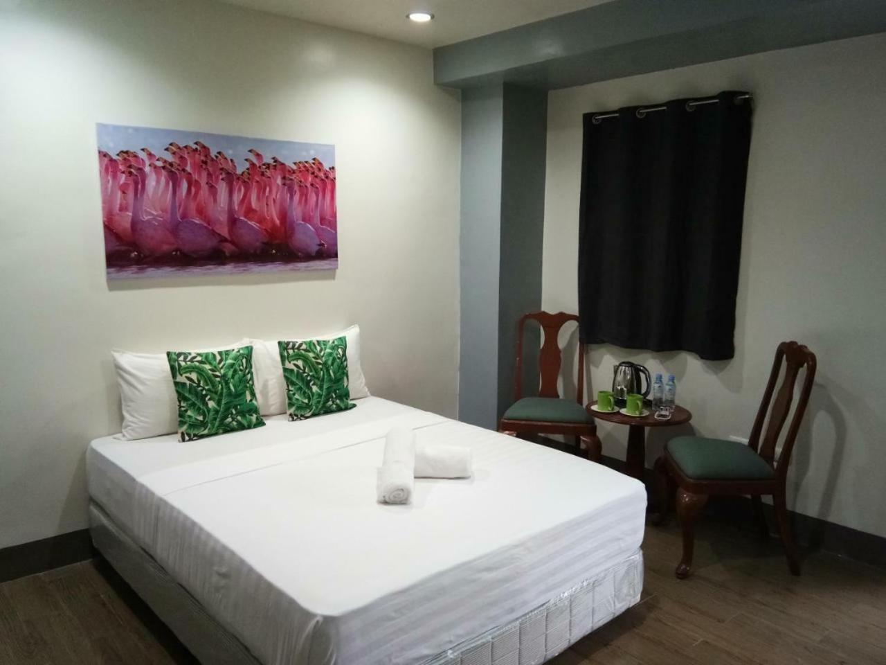 Mca Suites By Hiverooms Cebu Exterior photo