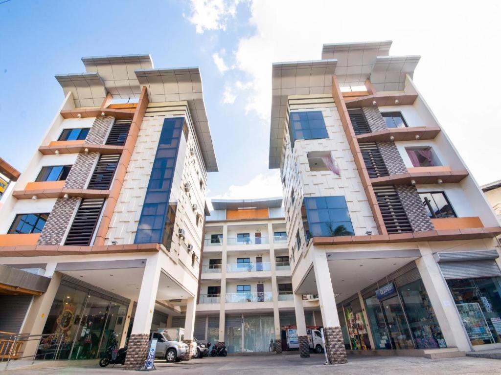 Mca Suites By Hiverooms Cebu Exterior photo