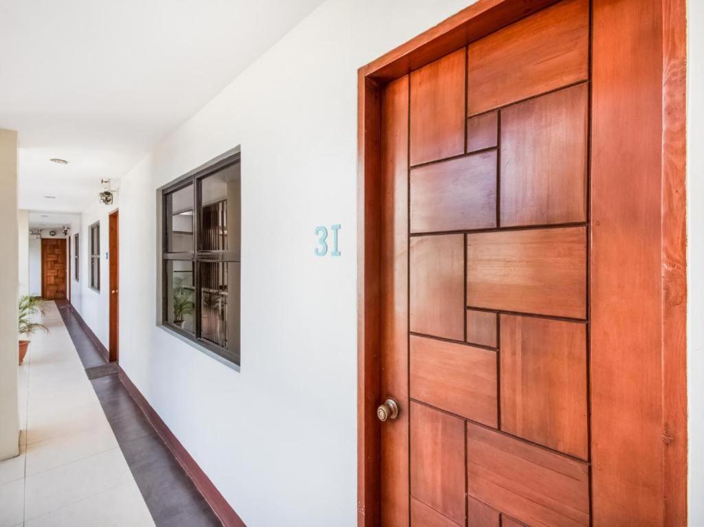 Mca Suites By Hiverooms Cebu Exterior photo